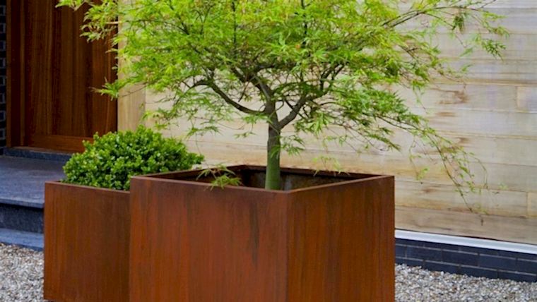 Corten Saksı